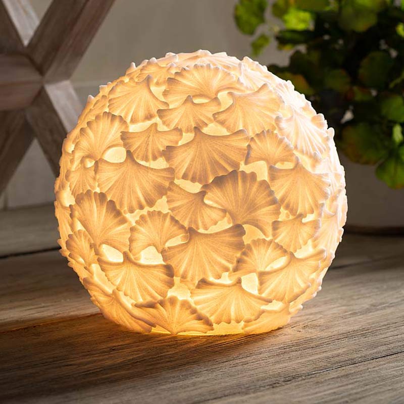 Ginkgo Leaf Ball Lamp