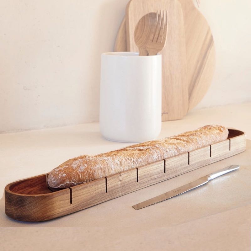 Slotted Bread Slicing Tray with Knife